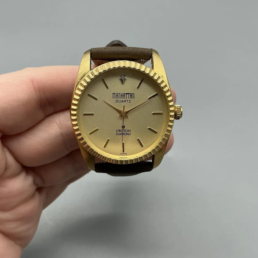 Croton Manhattan Mens Watch 34mm Champagne Dial Leather Diamond New Battery
